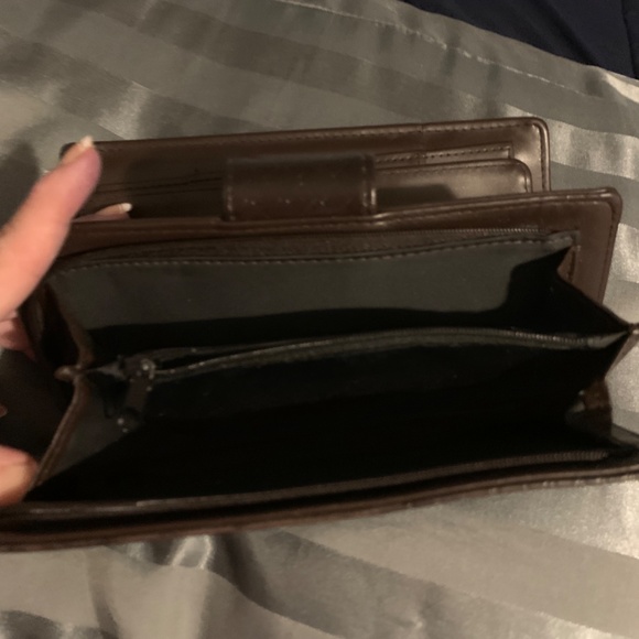 Wallet - Picture 2 of 5